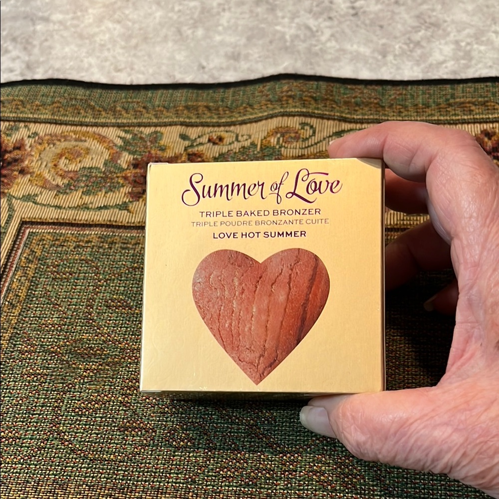 NWOT Triple Baked Bronzer - Love Hot Summer